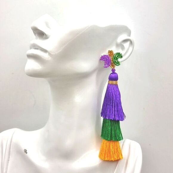 New FLEUR DE LIS Mardi Gras fringe tassle dangle earrings - Picture 2 of 7